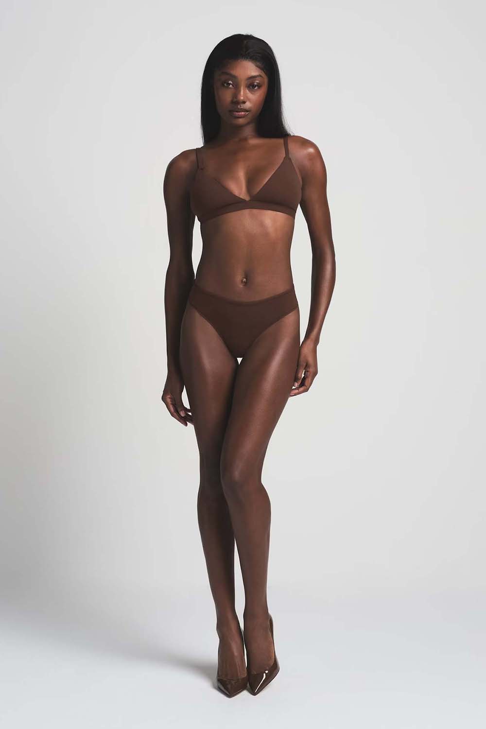 תמונת כל הלוק של THONG